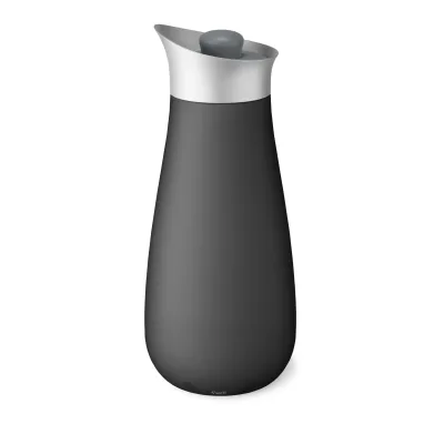 Carafe avec couvercle
